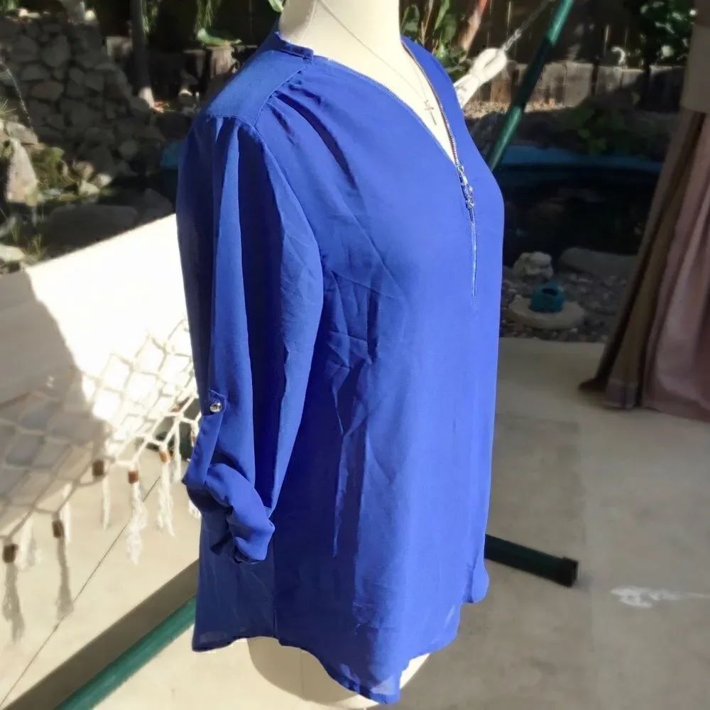 CHIFFON BLOUSE SIZE M WITH MK ZIPPER - Picture 3 of 4